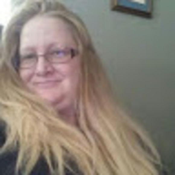 Meet your Posher, Alena - Picture 1 of 1